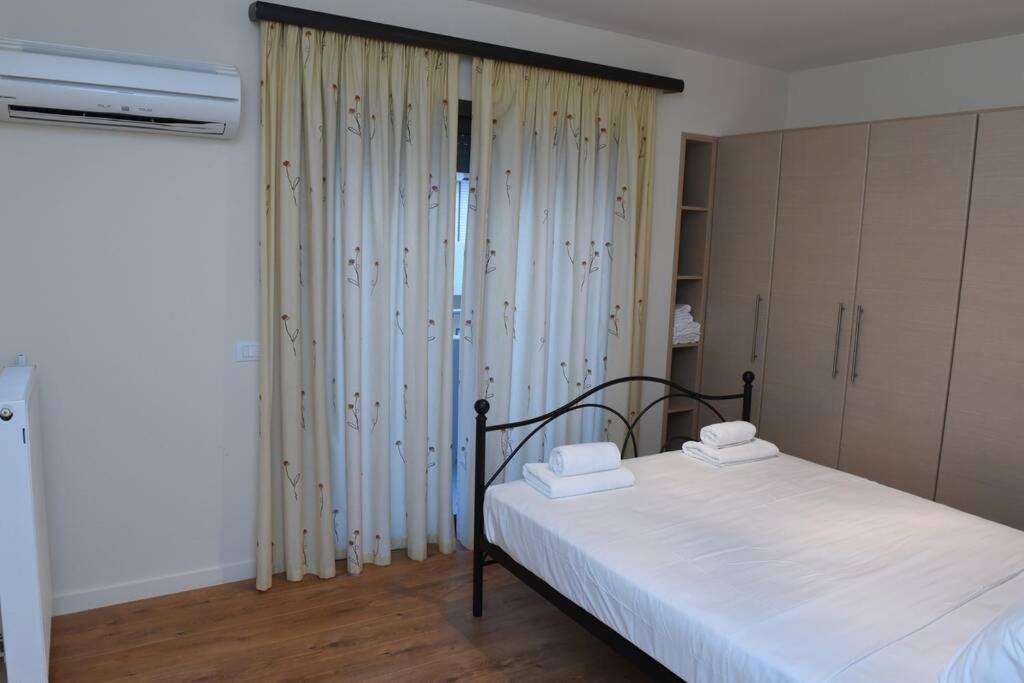Dr Vasi Holidays House อายิโอสนิโกลาโอส ภายนอก รูปภาพ