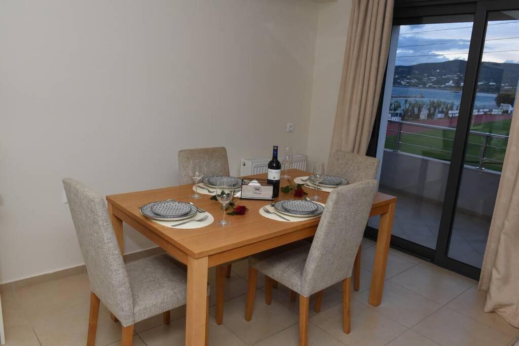 Dr Vasi Holidays House อายิโอสนิโกลาโอส ภายนอก รูปภาพ