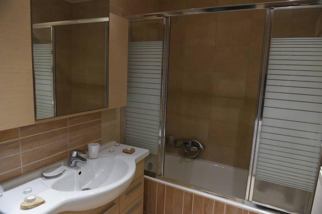 Dr Vasi Holidays House อายิโอสนิโกลาโอส ภายนอก รูปภาพ